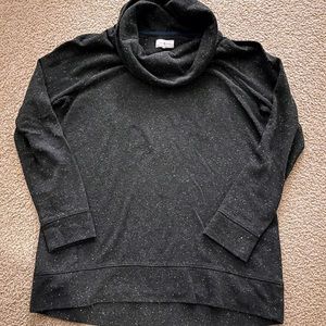 3/4 sleeve black top